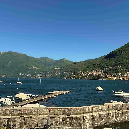 Lakefront - Balcony & Private Garage Διαμέρισμα