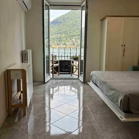 Διαμέρισμα Lakefront - Balcony & Private Garage *